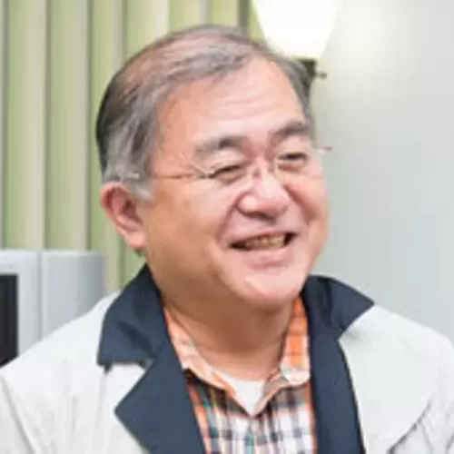 【推薦文】矯正歯科医師「お客様からの信頼も多い先生です」のサムネイル